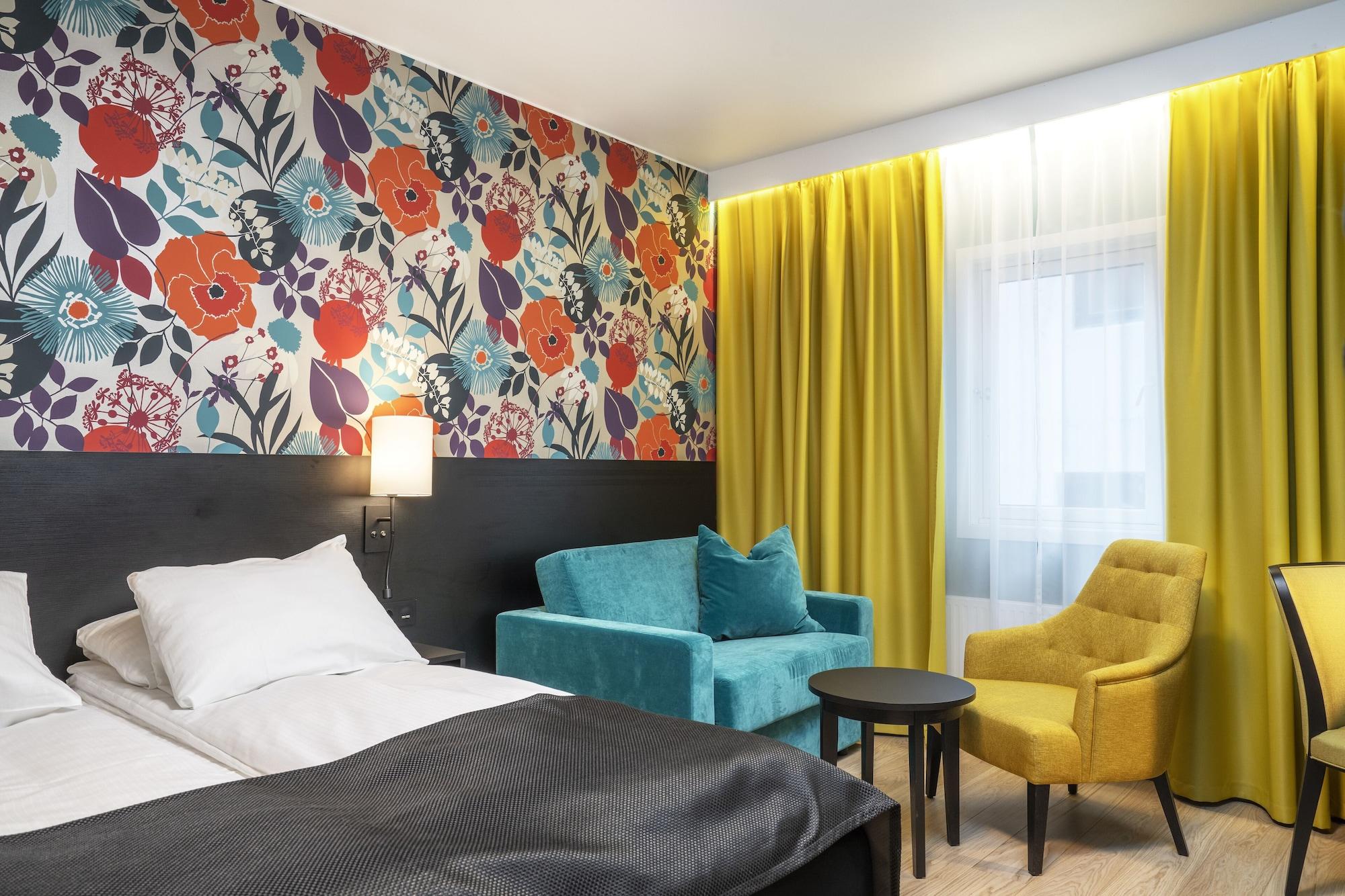 Thon Hotel Харстад Екстериор снимка