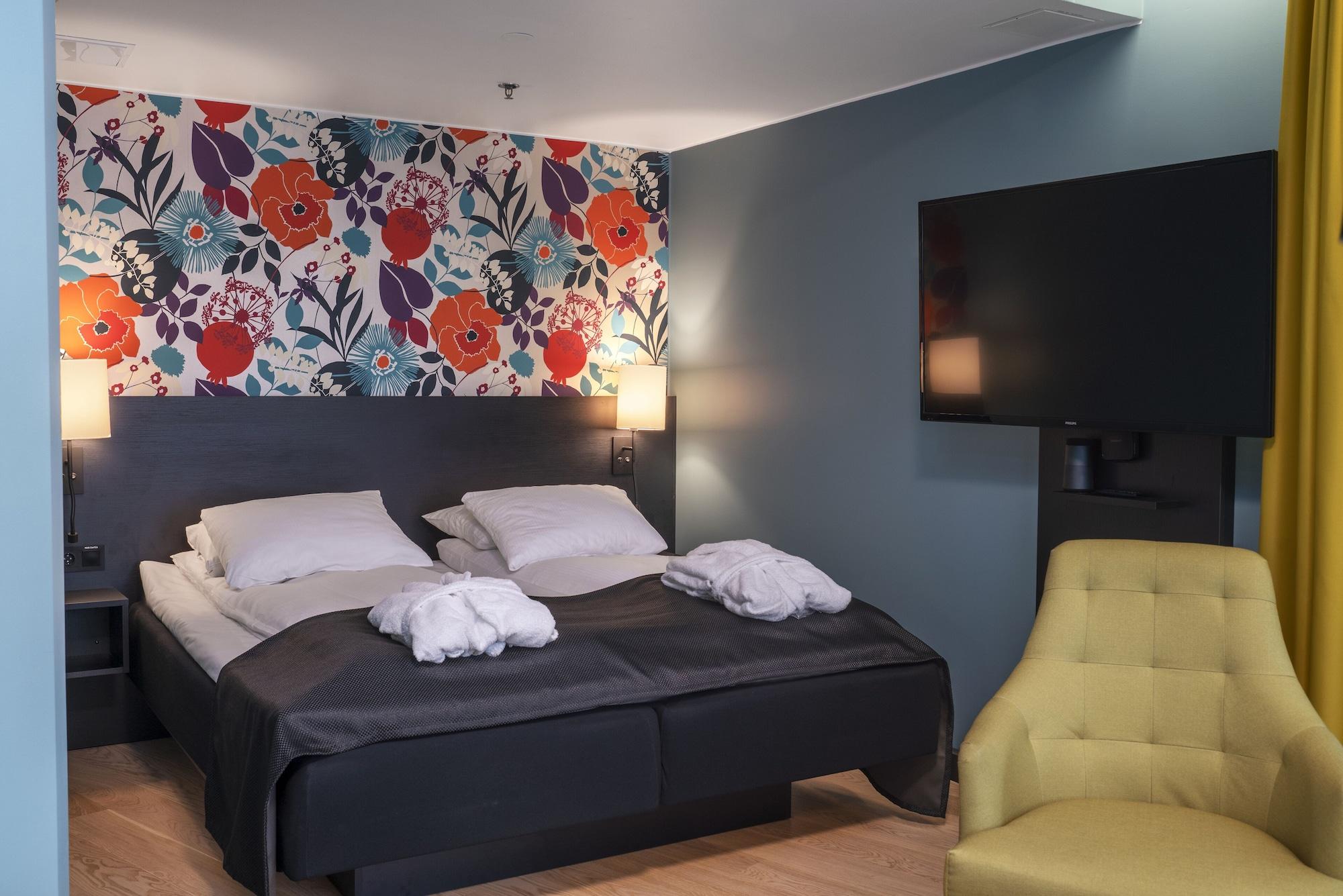 Thon Hotel Харстад Екстериор снимка