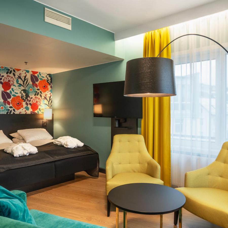 Thon Hotel Харстад Екстериор снимка