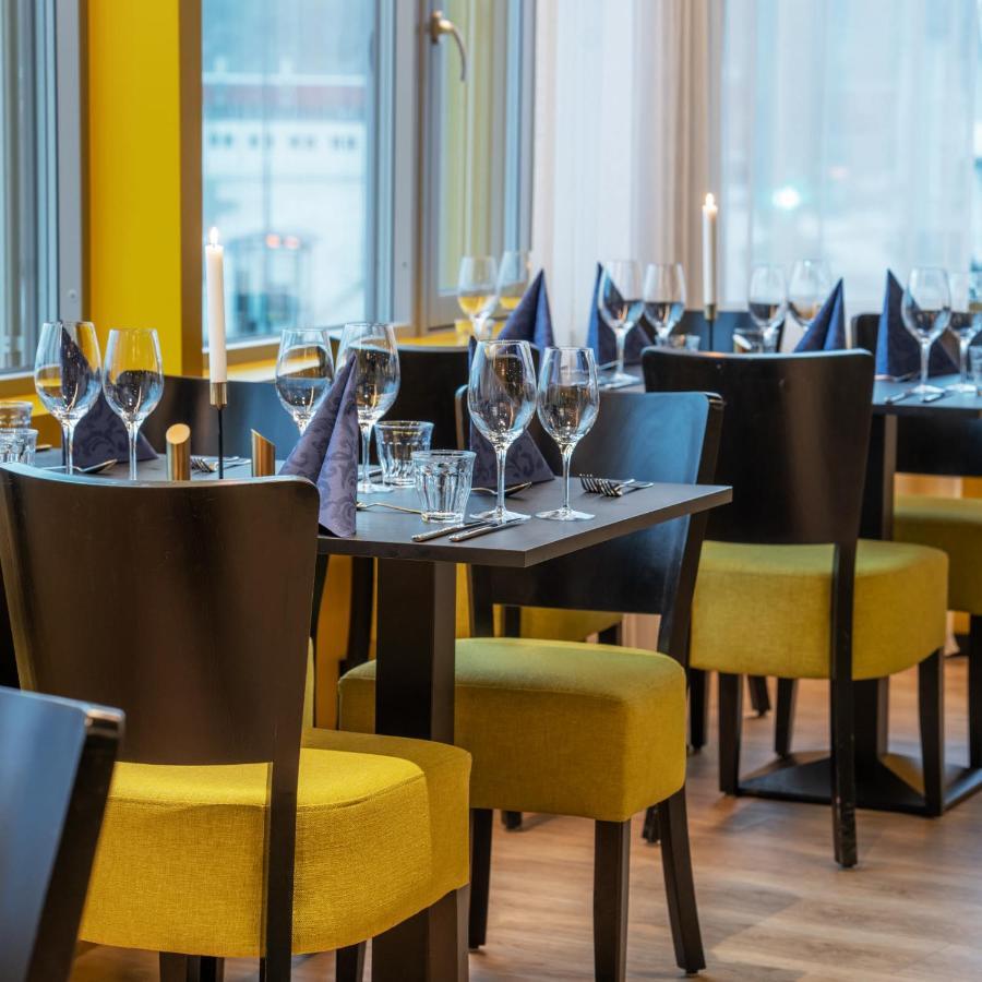 Thon Hotel Харстад Екстериор снимка